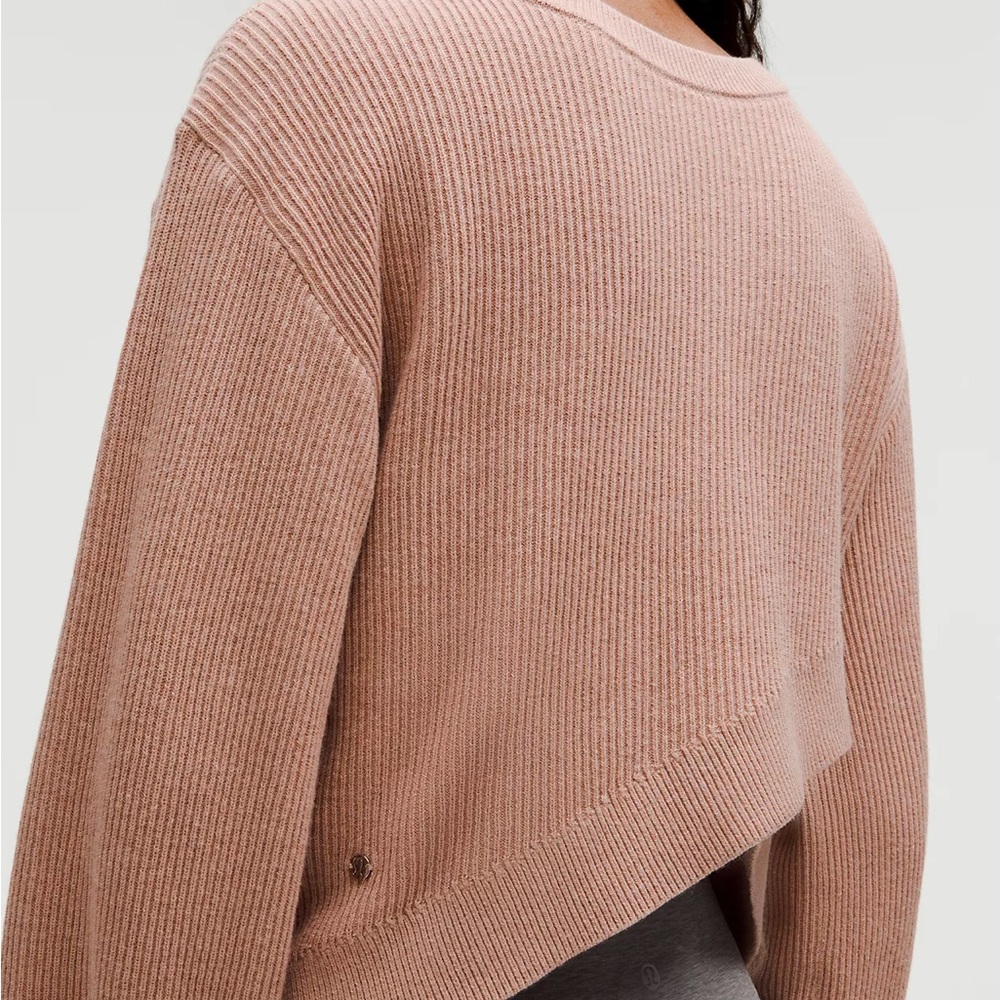 NWT Lululemon reversible crossover sweater - Picture 4 of 5